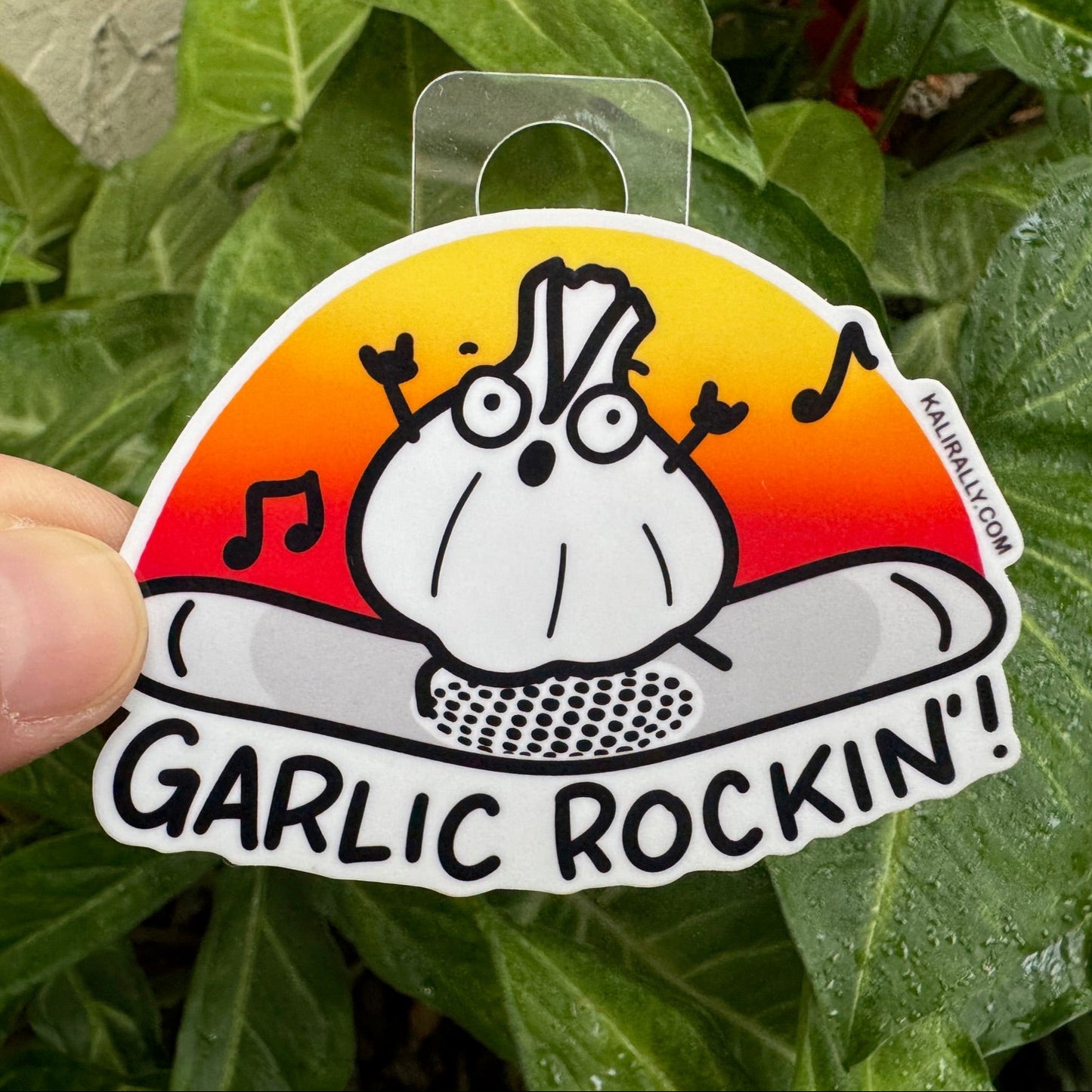 Vinyl Garlic Sticker – “Garlic Rockin’!” fun garlic lovers decal by Kalirally.