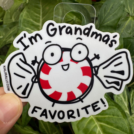 Funny star mint sticker with phrase "I'm Grandma's Favorite!" – candy humor decal by Kalirally